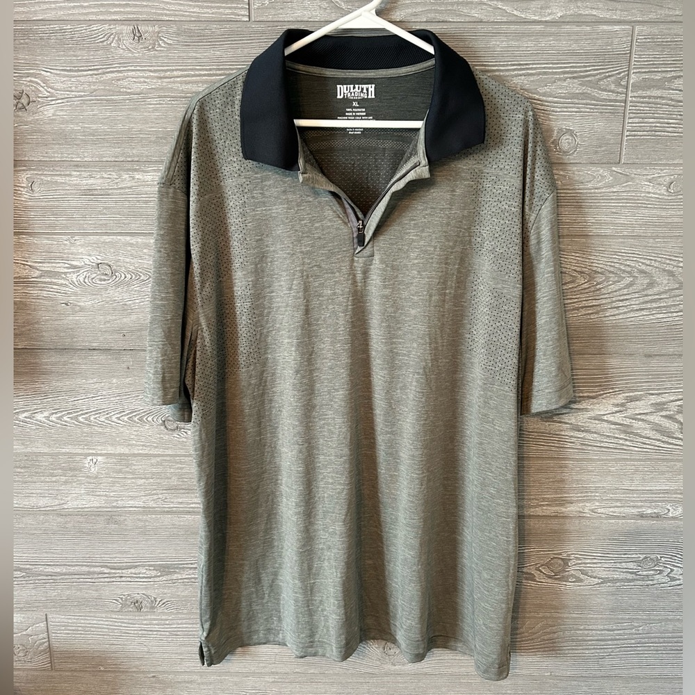 Duluth Trading Mens XL Short Sleeve quarter zip polo shirt gray performance‎